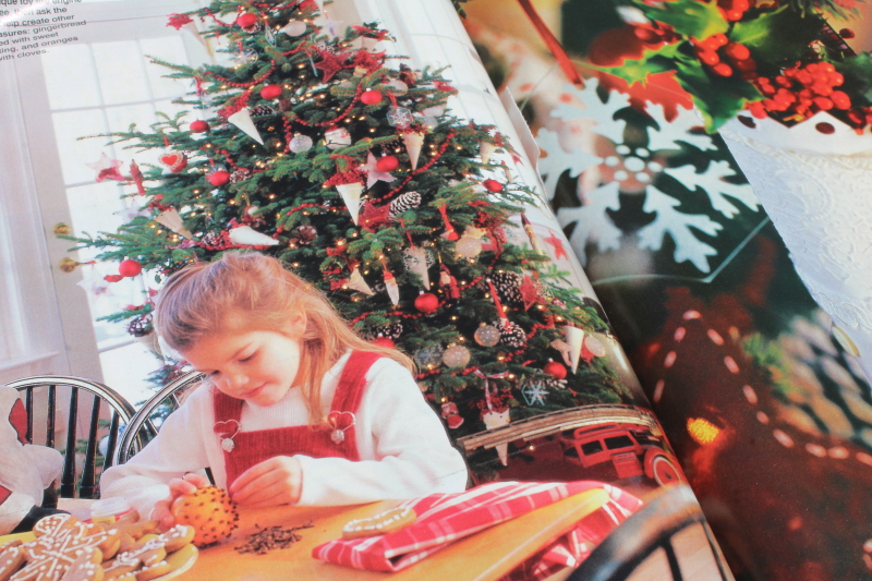 photo of 80s 90s vintage Good Housekeeping Christmas magazines lot, holiday recipes,tons of cookies & baking, ads! #2